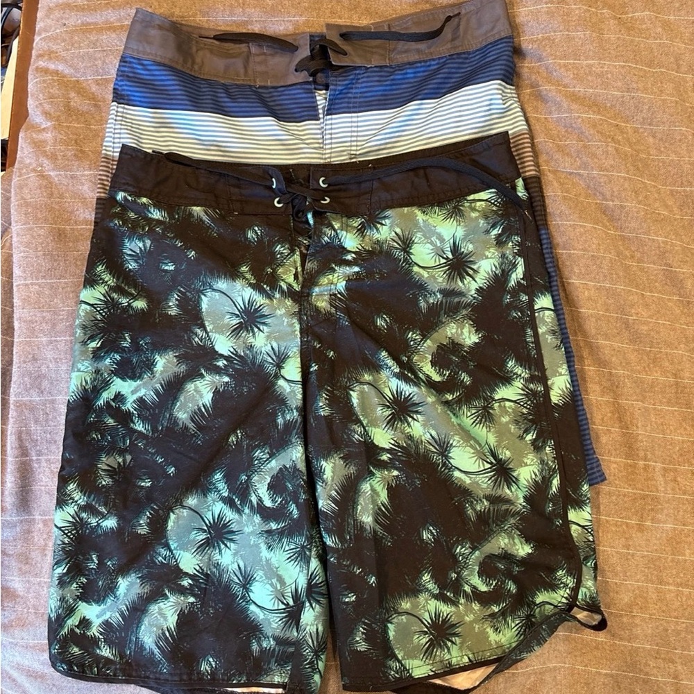 Young Men's /Teens Swim Shorts 2 pairs youth size 18